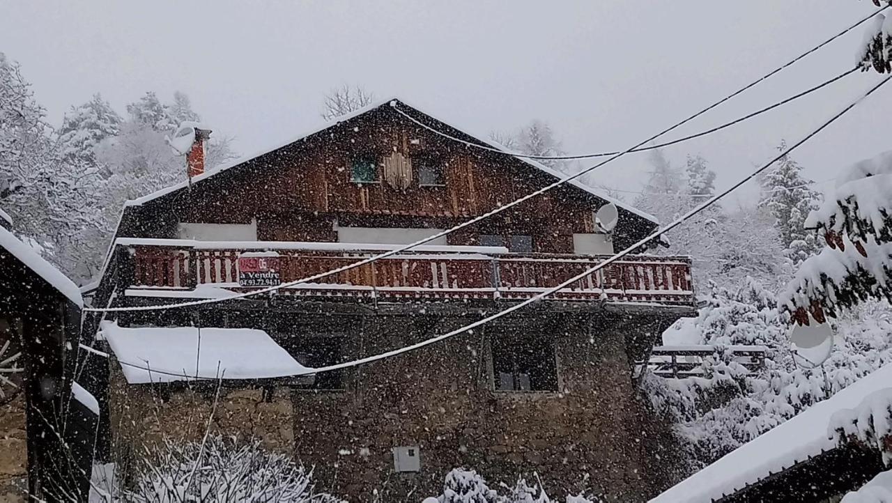 Sur Un Petit Nuage Villa Roubion Buitenkant foto
