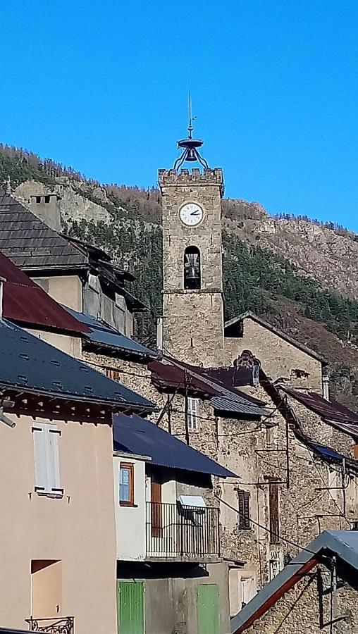 Sur Un Petit Nuage Villa Roubion Buitenkant foto